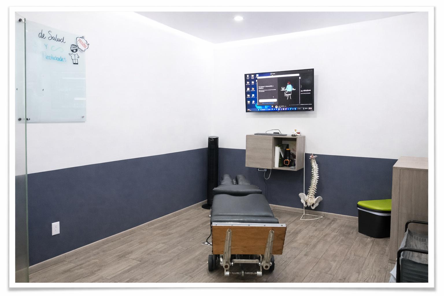 Área de ajustes vertebrales en Dolorfin Galerías Coapa – Tlalpan Acoxpa