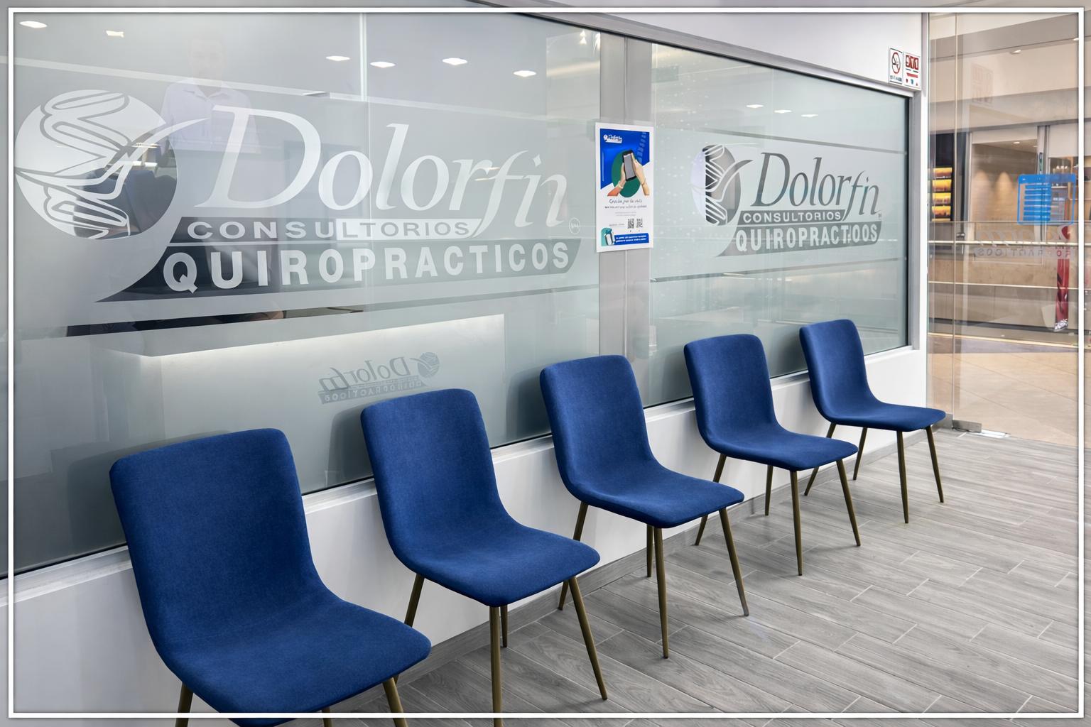Recepción acogedora y área de espera Dolorfin Galerías Monterrey – Nuevo León