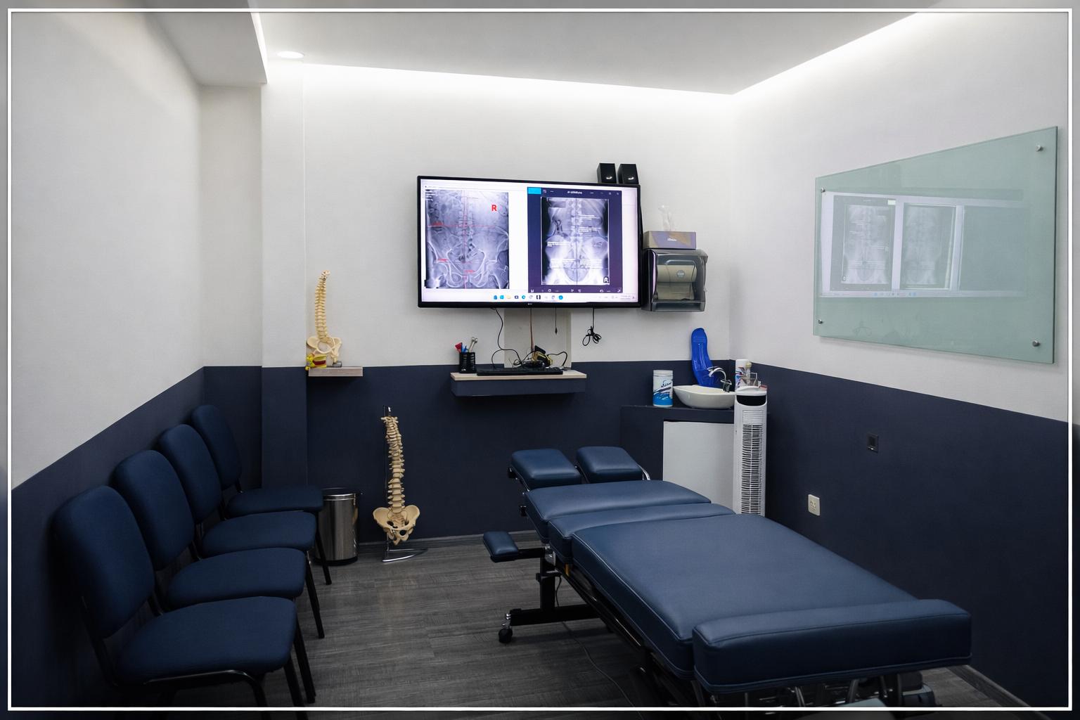 Sala de ajustes vertebrales y quiropráctica Dolorfin Interlomas – Edo. Méx. Norte