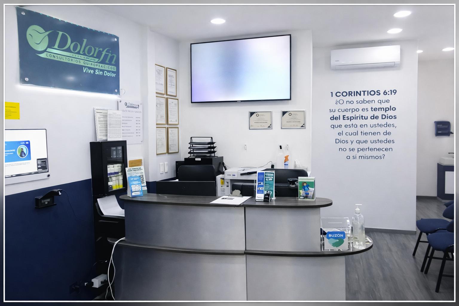 Recepción acogedora y área de espera Dolorfin Interlomas – Edo. Méx. Norte