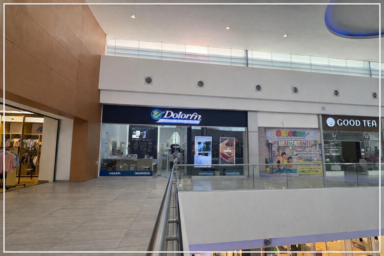 Fachada exterior de Dolorfin Mérida en Centro Comercial Altabrisa, Yucatán