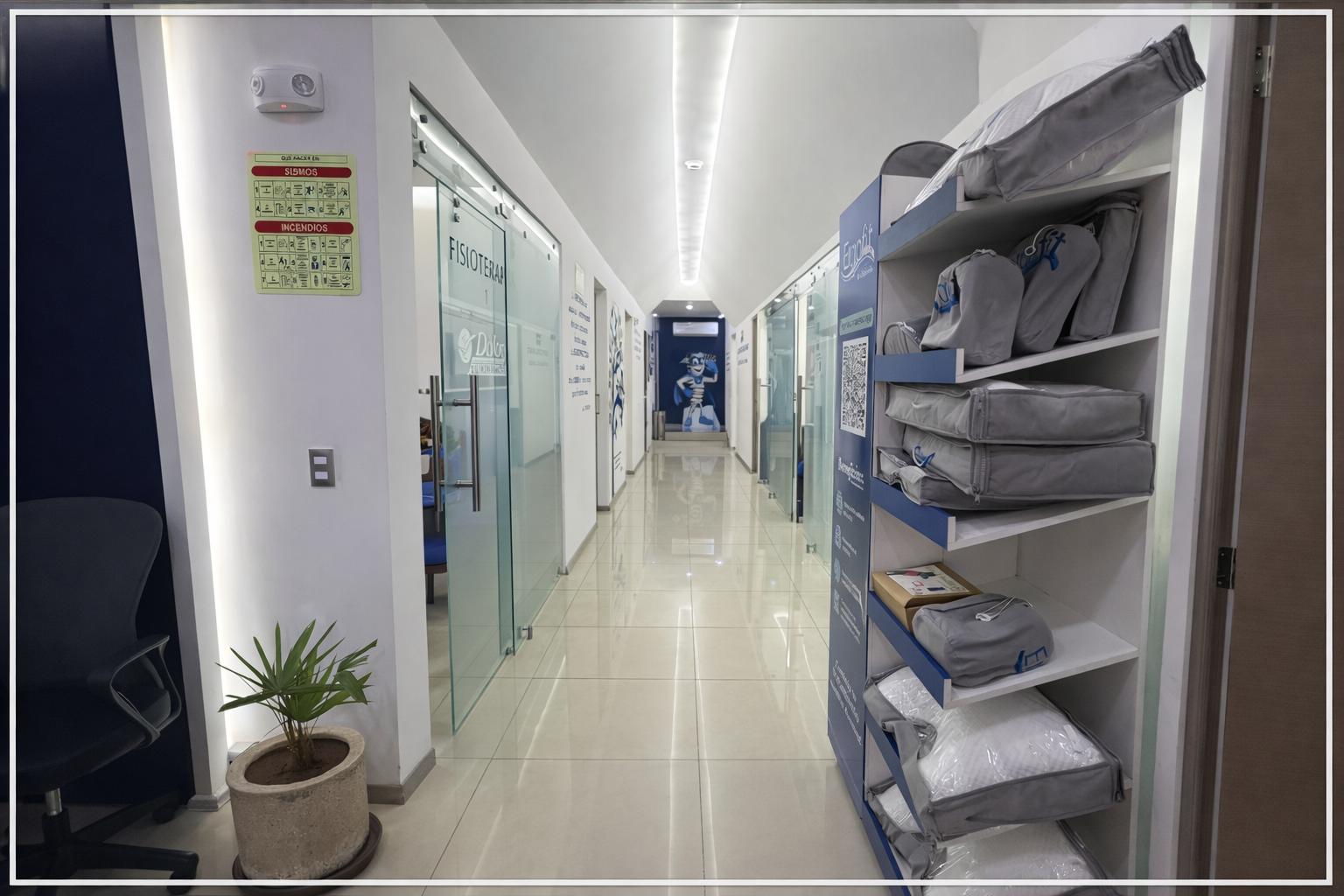 Pasillo Dolorfin Mérida – Centro Comercial Altabrisa, Yucatán