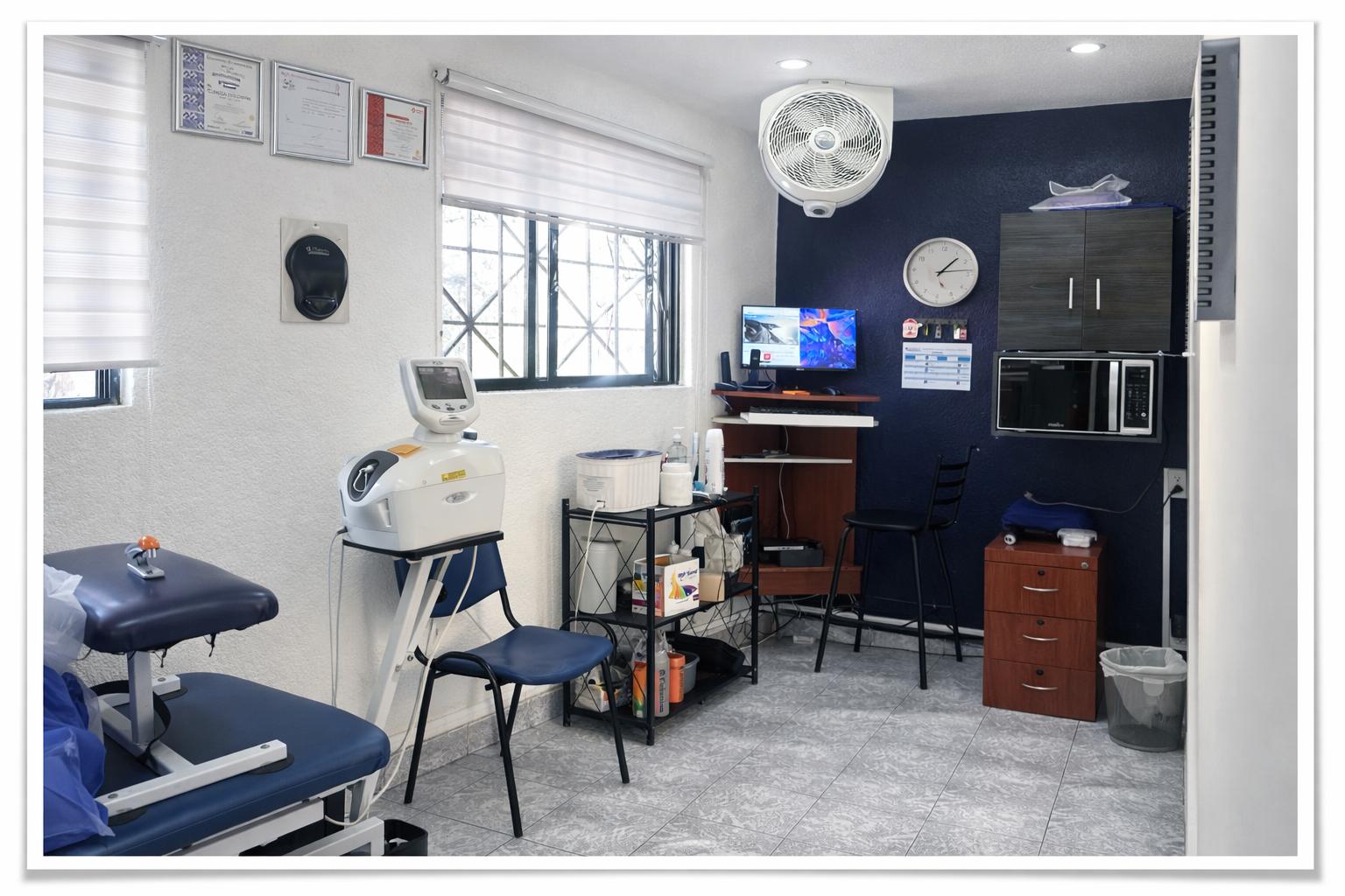 Zona de aparatos y tecnología en Dolorfin Roma Sur Del Valle – Quiropráctica CDMX Centro